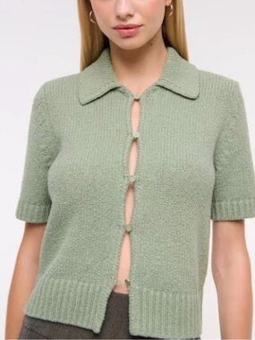 Abercrombie & Fitch Moss Green Short-Sleeve Button-Front Cardigan